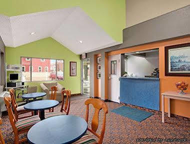 Super 8 By Wyndham Belleville St. Louis Area Ngoại thất bức ảnh