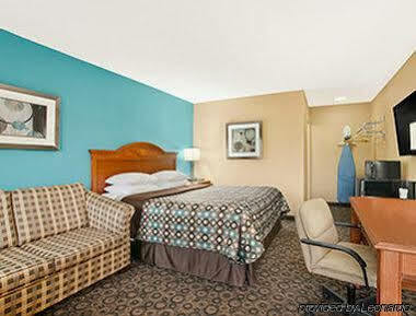 Super 8 By Wyndham Belleville St. Louis Area Ngoại thất bức ảnh